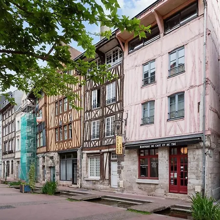 Apartment L'Eau Bleue - Beautiful Studio In The Historic Centre Of Rouen - Welkeys *